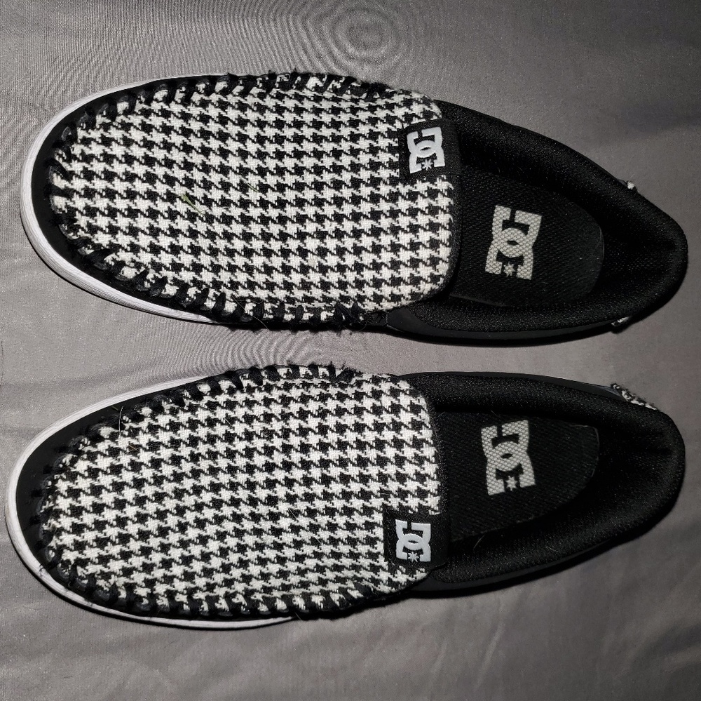 DC womens loafers
